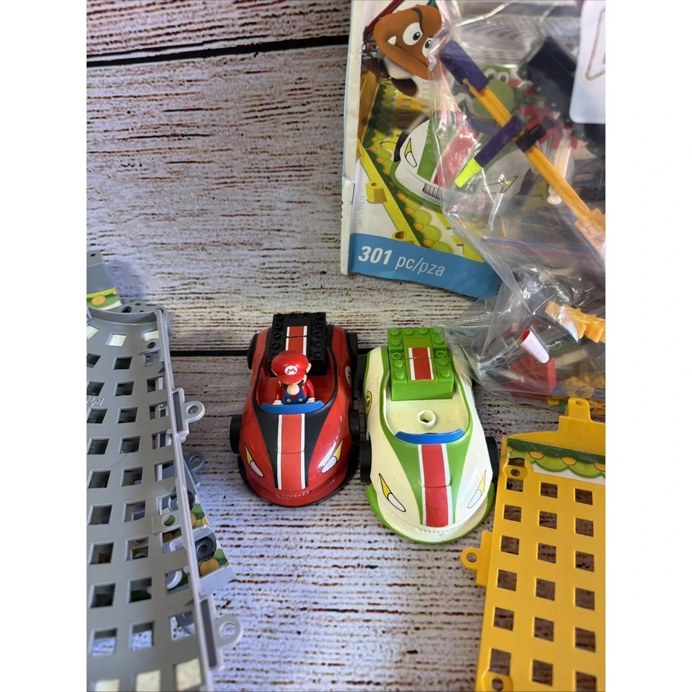 K'nex Mario Kart Wii Mario and Luigi at The Starting Line Building Set Used
